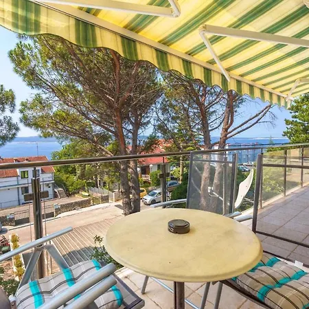 In 39426 Apartman *