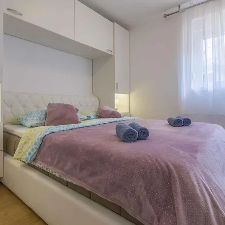 Apartman In 39426 Selce