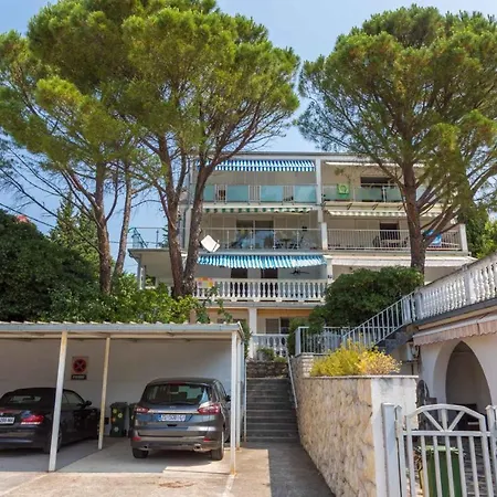 In 39426 Apartment Selce